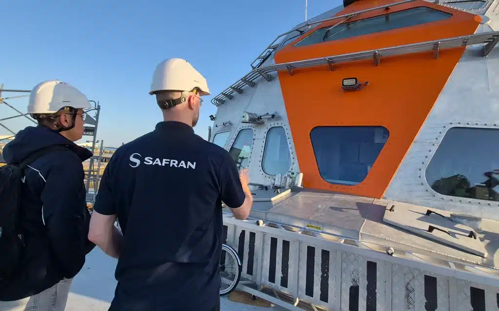 Expertise Adapted to Extreme Environments